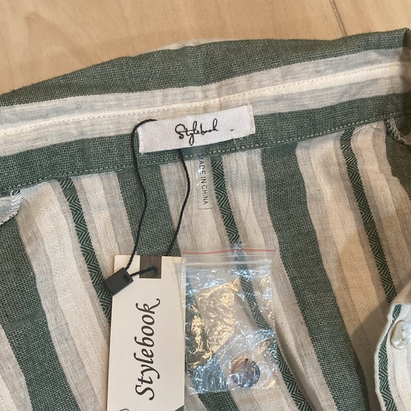 Long stripped button down - Picture 6 of 16